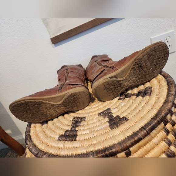 Aldo lovely taupe-brown boots 7 with knit band detail - Picture 2 of 11